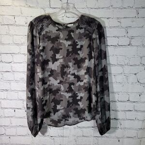 Peyton Jensen Black/Gray Camo Blouse, Size XS, NWT